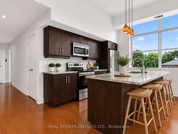4th image of 345 Saint Denis St #207