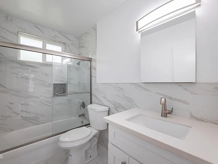 1736 N Normandie Ave #6 — Photo 11