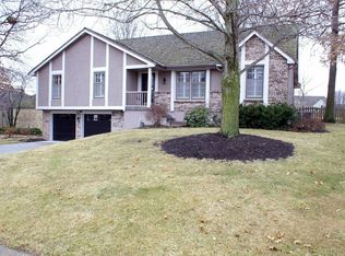 221 NW Ponderosa St, Lees Summit, MO 64064