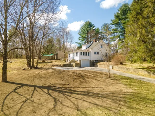 36 NW Main St, Douglas, MA 01516