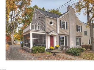 20724 Beachwood Dr, Rocky River, OH 44116