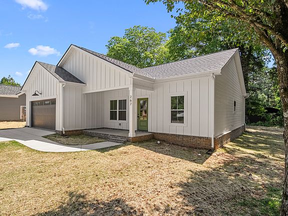 3rd image of 267 Brookfield Cir
