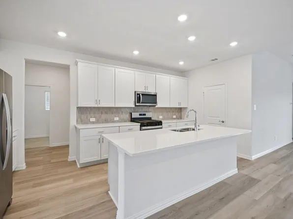 4204 Waco Dr, Farmersville, TX 75442