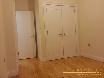 Rented by aptsandlofts.com