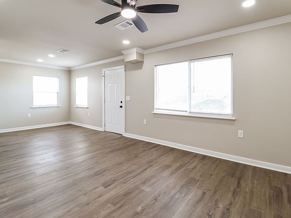 3rd image of 1812 Sanford Dr APT 1