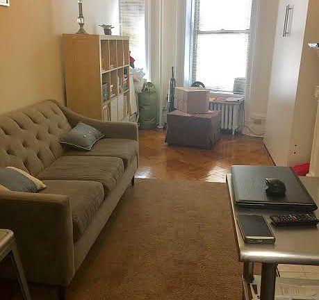 4th image of 31 W 85th St APT 3C