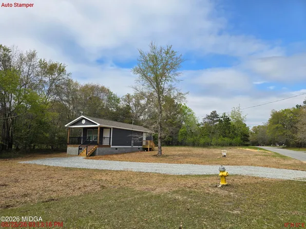 3896 Davis Rd, Macon, GA 31217