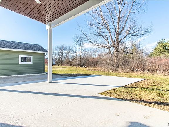 4th image of 17079 May Irwin Rd