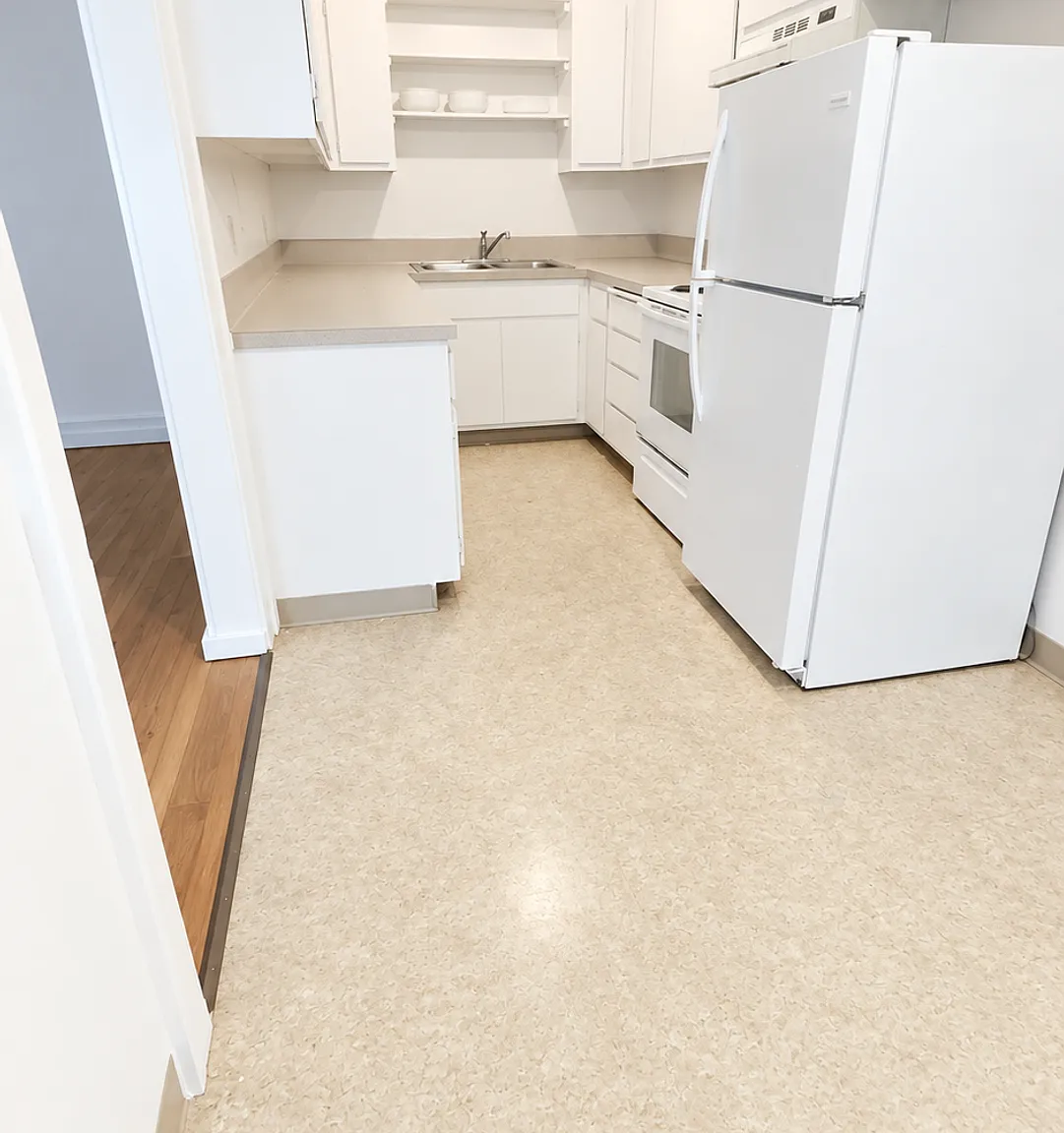 Uptown Apartments — Photo 1