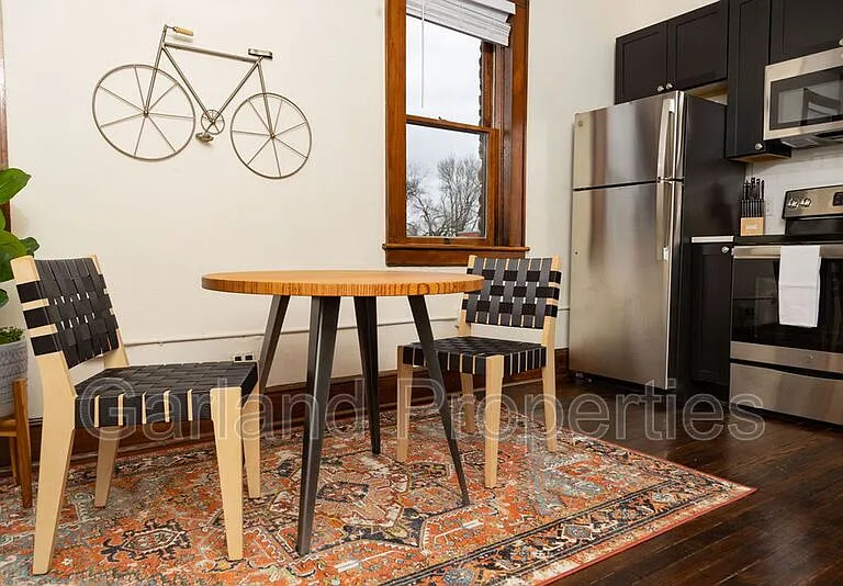 829 Salem Ave SW #3 — Photo 1