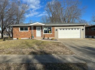 595 Patterson Ln, Florissant, MO