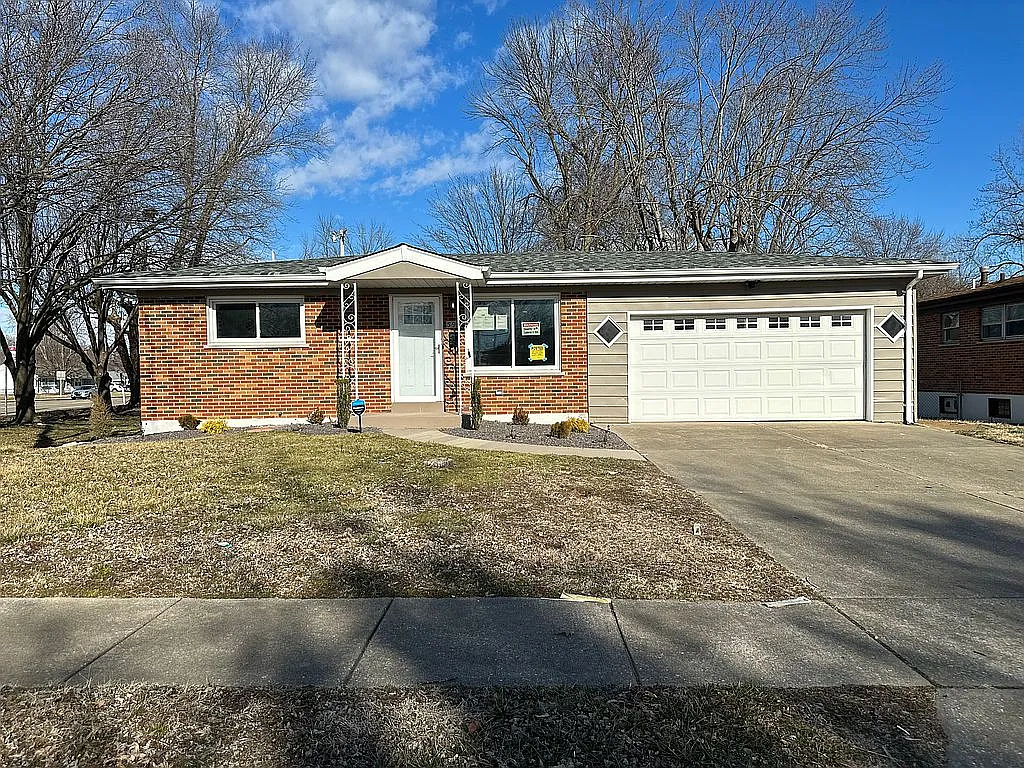 595 Patterson Ln photo 1