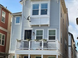 920 W Tribella Ct, Santa Ana, CA 92703