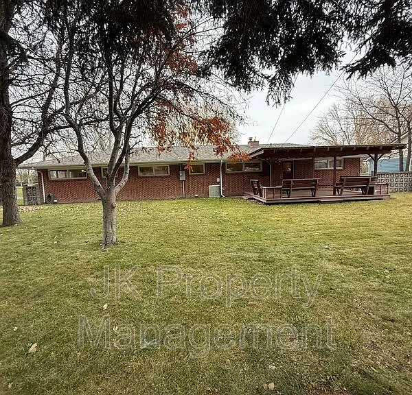 1726 Alder Dr — Photo 49
