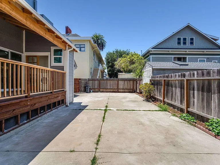1305 Walnut St #1305 — Photo 16