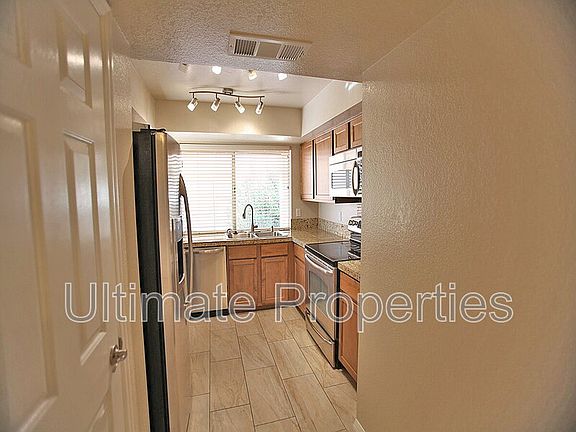 4th image of 10930 E Yucca St