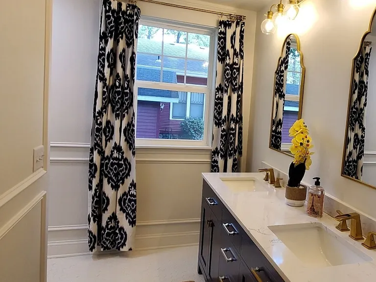 1010 Hill Ave — Photo 8