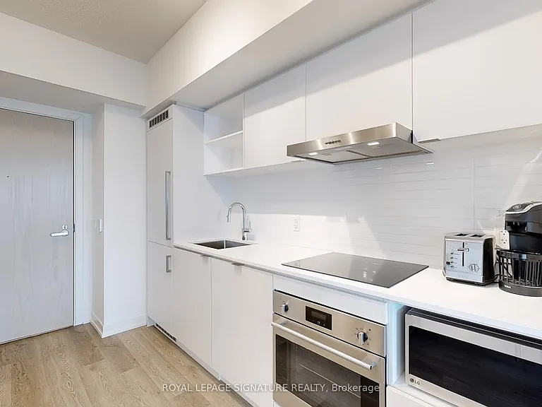 55 Cooper St #3807 — Photo 13
