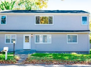 15 Heston Rd, Shirley, NY 11967