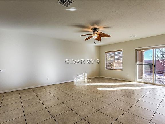 5th image of 10108 Lucca Bluff St