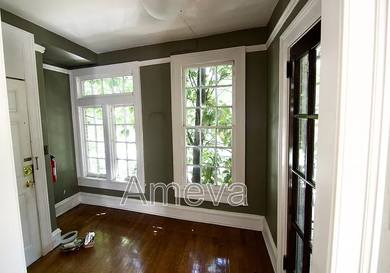 11 The Prado NE #4 — Photo 2