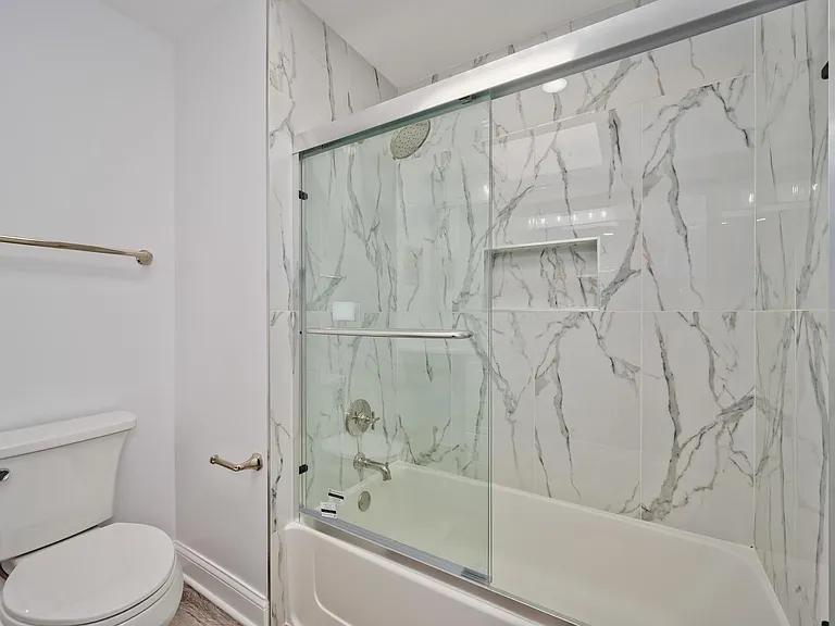 1800 Dewes St #305 — Photo 16