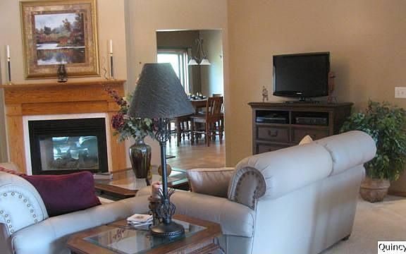 Home for Sale in Quincy, IL $267,000