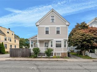 28 Rhode Island Ave, Newport, RI 02840