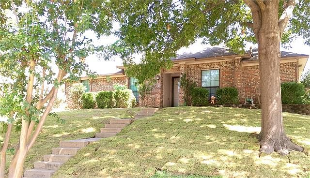 1st image of 413 Overland Dr