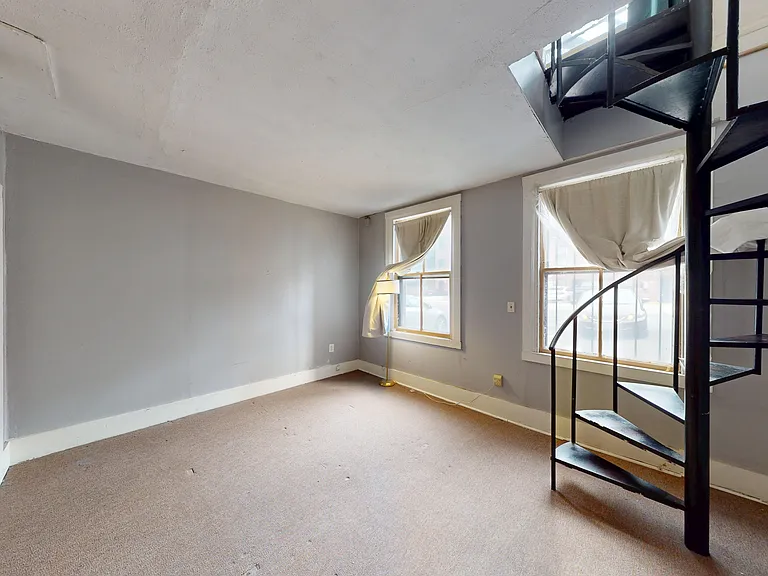 509 Beacon St #2 — Photo 5