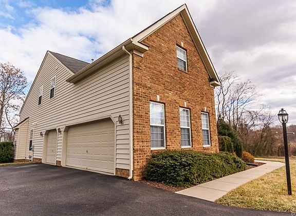 2nd image of 8301 Hawk Nest Dr