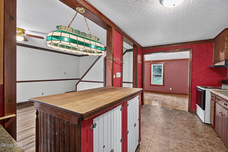5th image of 317 Vley Road