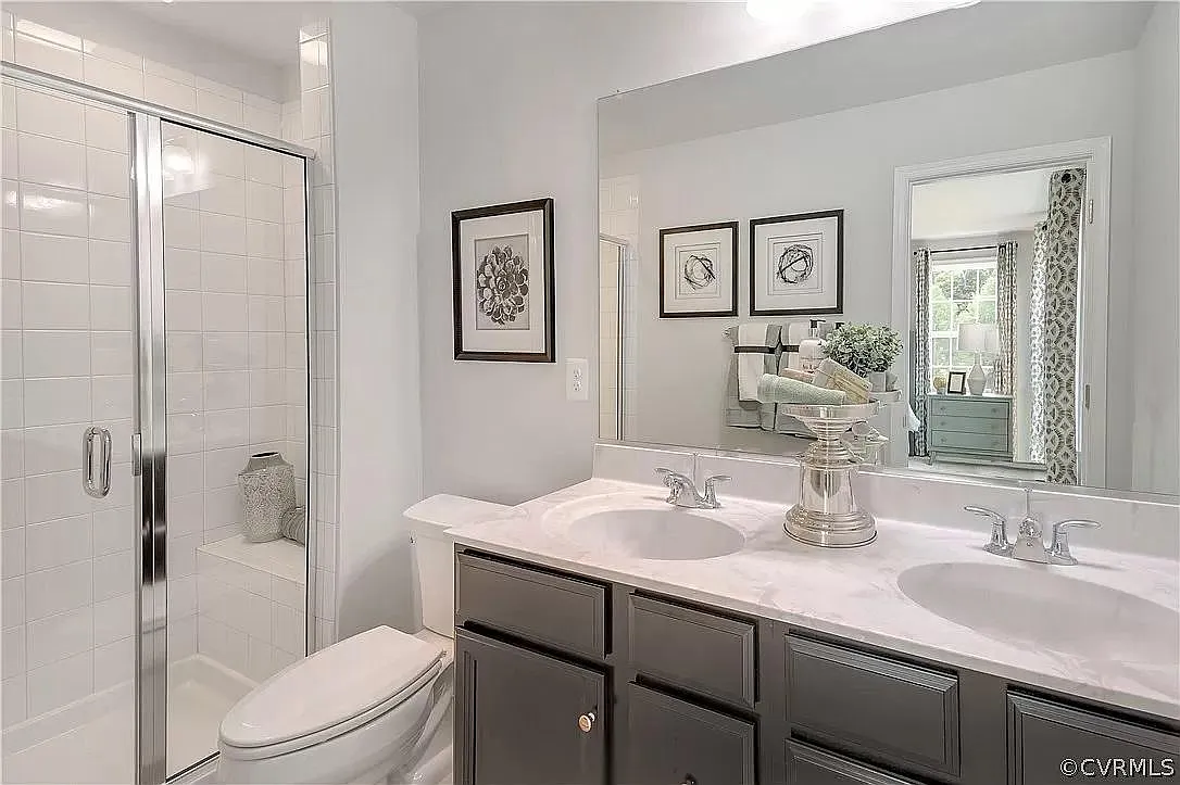 4 bed, 2147 sqft, $2,800 — Photo 4