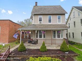 129 N Whitfield St, Nazareth, PA 18064