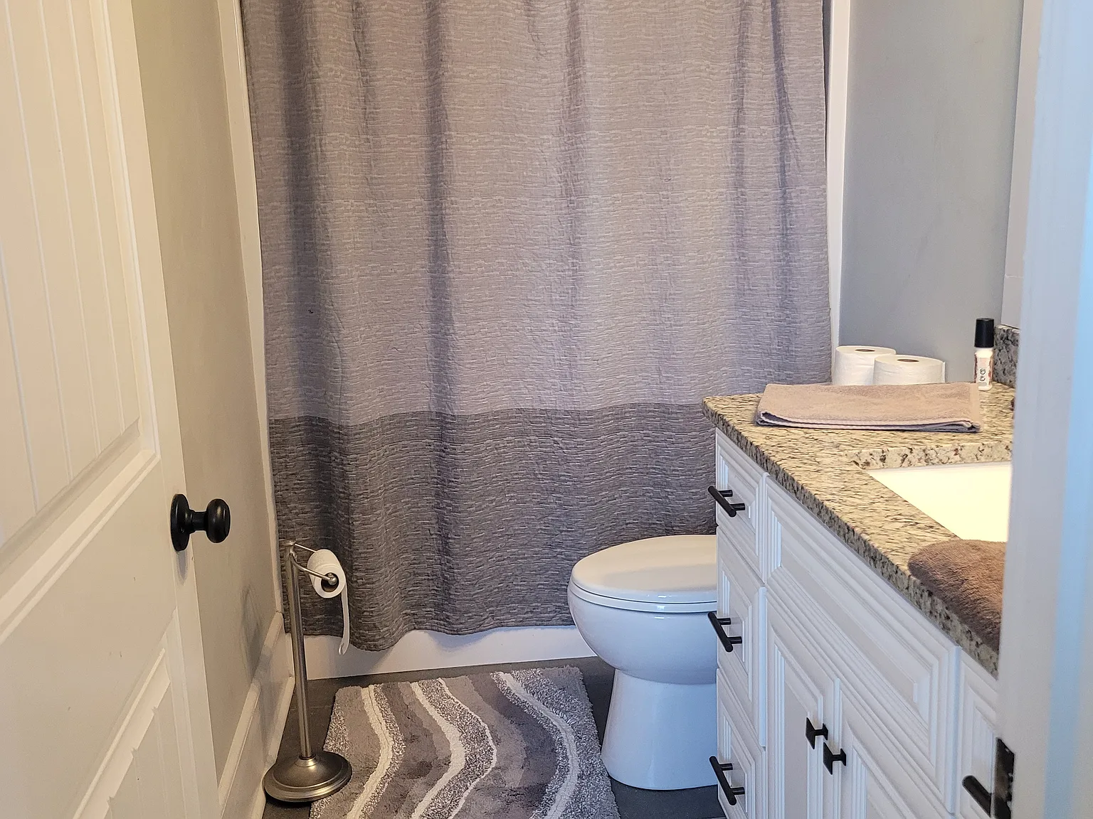 3 bed, 1200 sqft, $1,950 — Photo 4