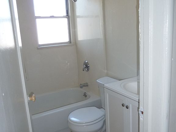 3rd image of 1255 87th Ave APT D