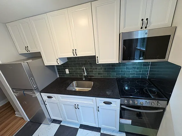 2 bed, $2,250 — Photo 2