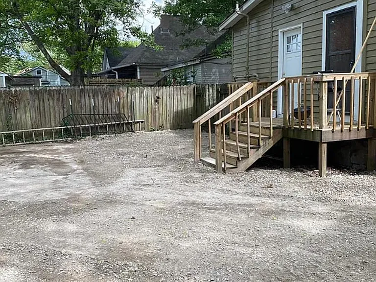 2098 Court Ave #1 — Photo 3