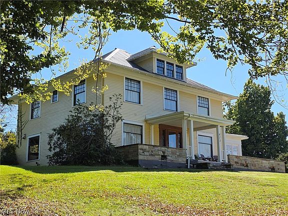 3rd image of 413 Cross St