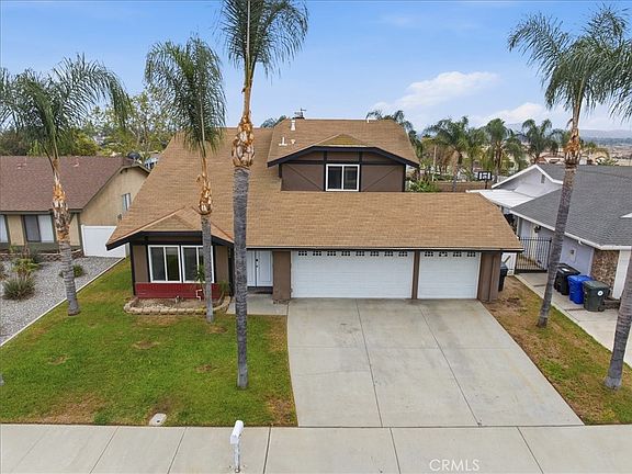 4th image of 8286 Yearling Way