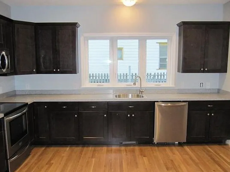 539 Southbridge St #1 — Photo 7