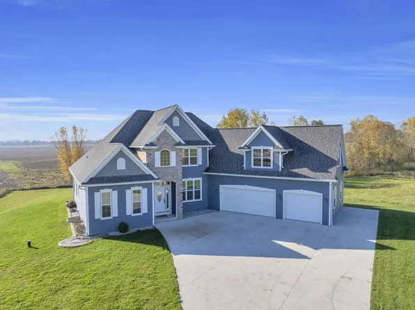 W2411 S Kapur DRIVE, Sheboygan Falls, WI 53085