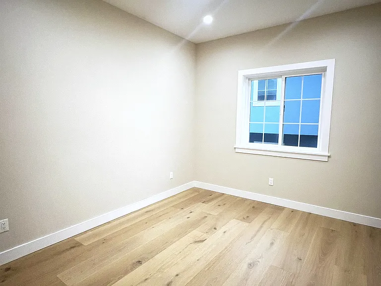 S Parkview Ave — Photo 10