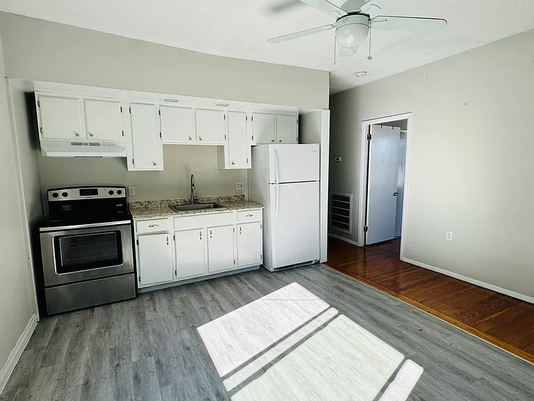 928 High St #3 — Photo 10