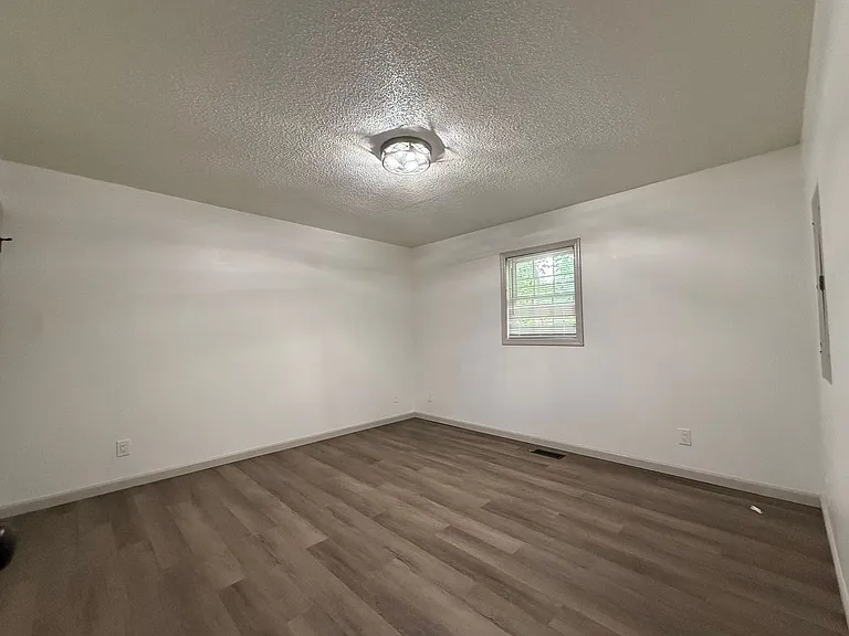 1541 Southside Rd — Photo 13