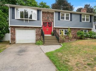 32 Brimfield Rd, Cranston, RI 02920