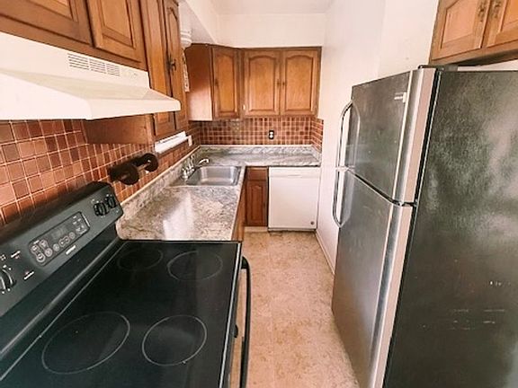 2nd image of 20701 Gaffke St