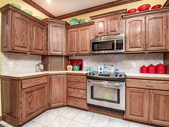 909 E Valley View (9)