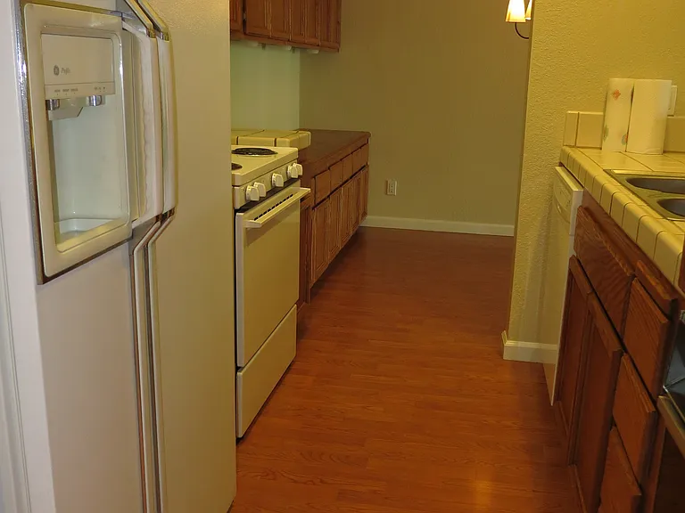 1400 Carpentier St — Photo 6