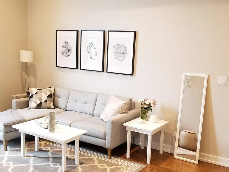 1645 W Le Moyne St #3G — Photo 1